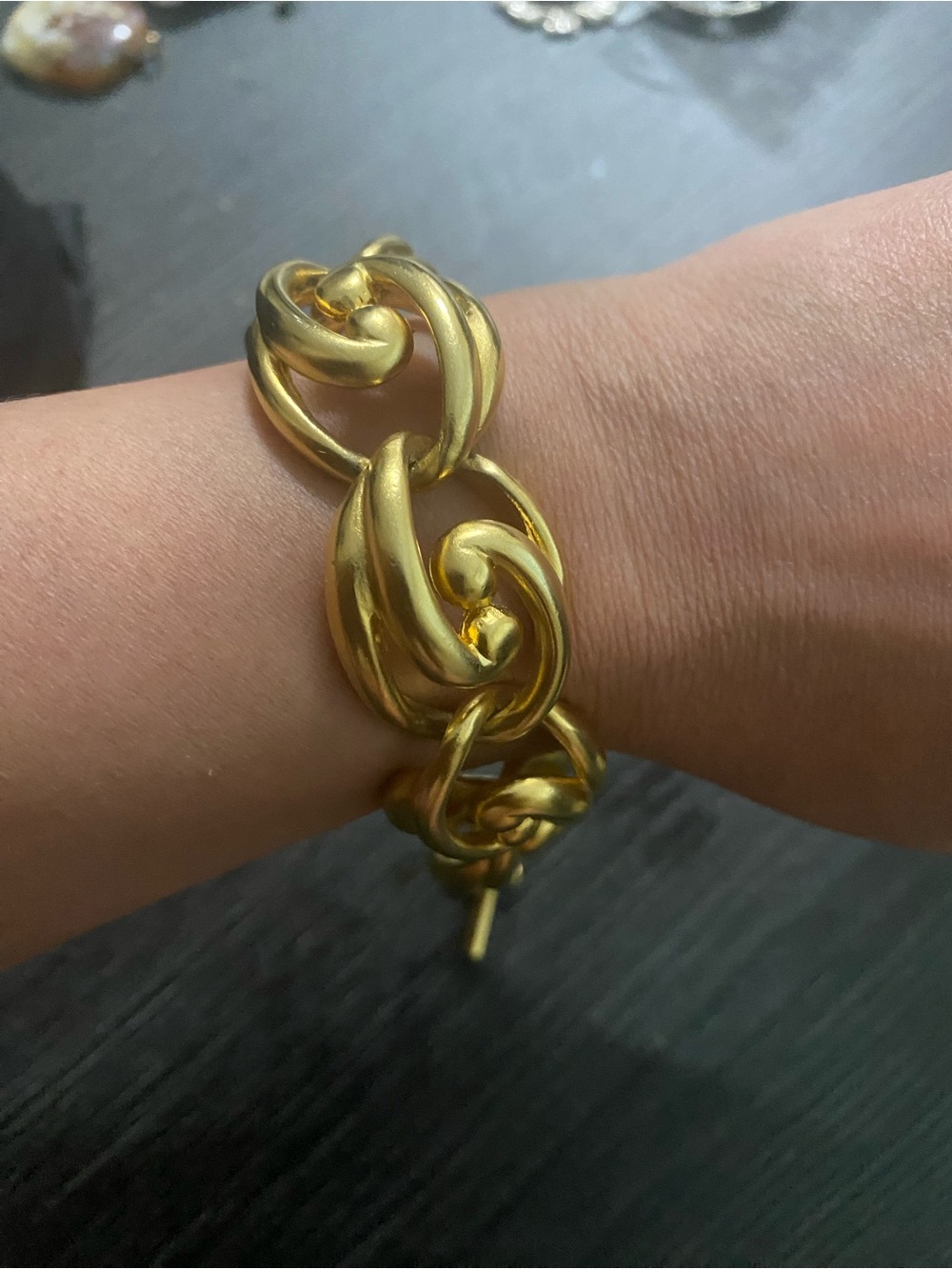 ALFRED SUNG Gold-Tone Sculpted Link Bracelet